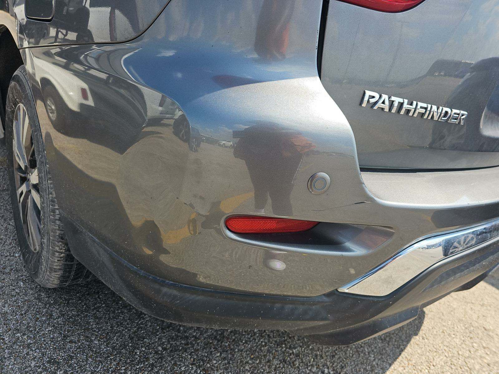 2019 Nissan Pathfinder SL FWD