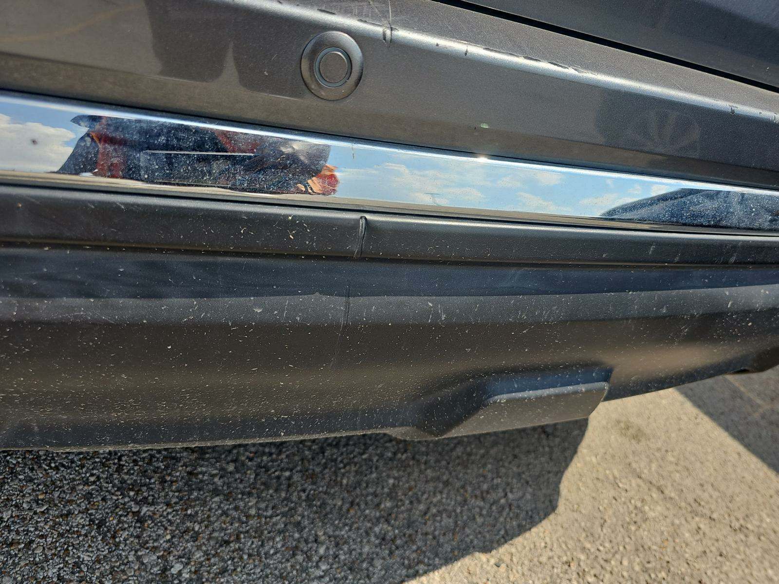 2019 Nissan Pathfinder SL FWD