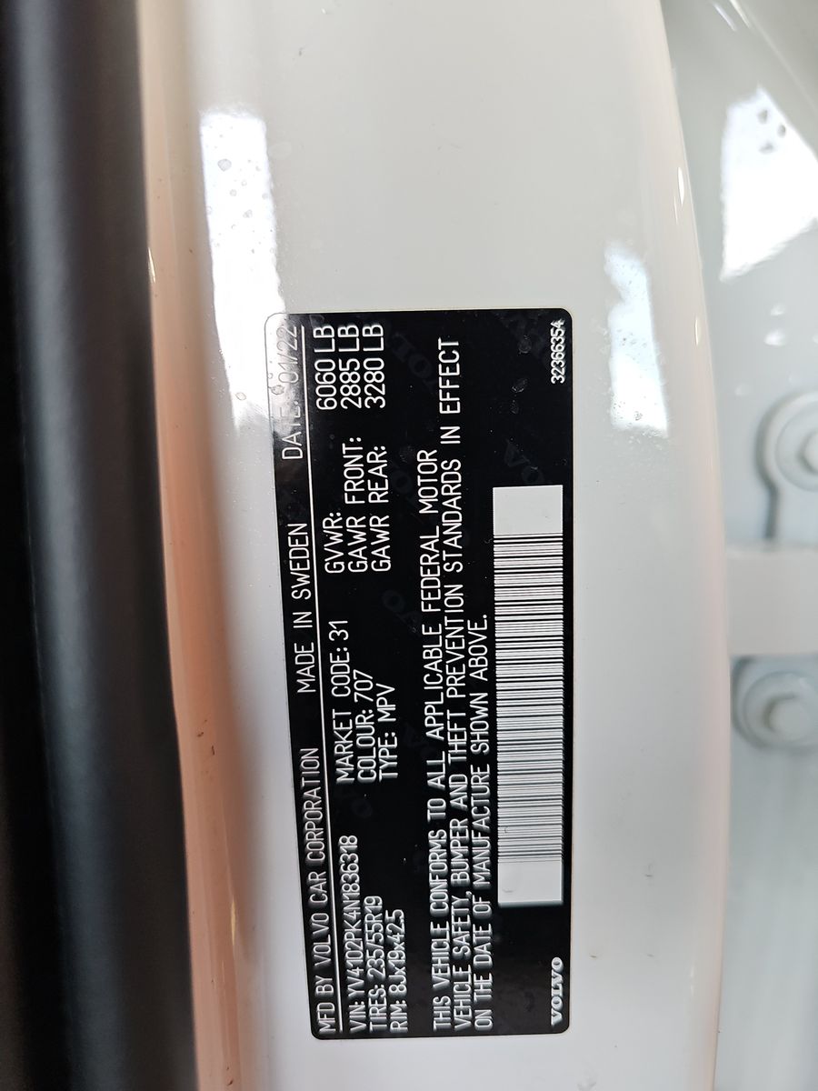 2022 Volvo XC90 T5 Momentum AWD
