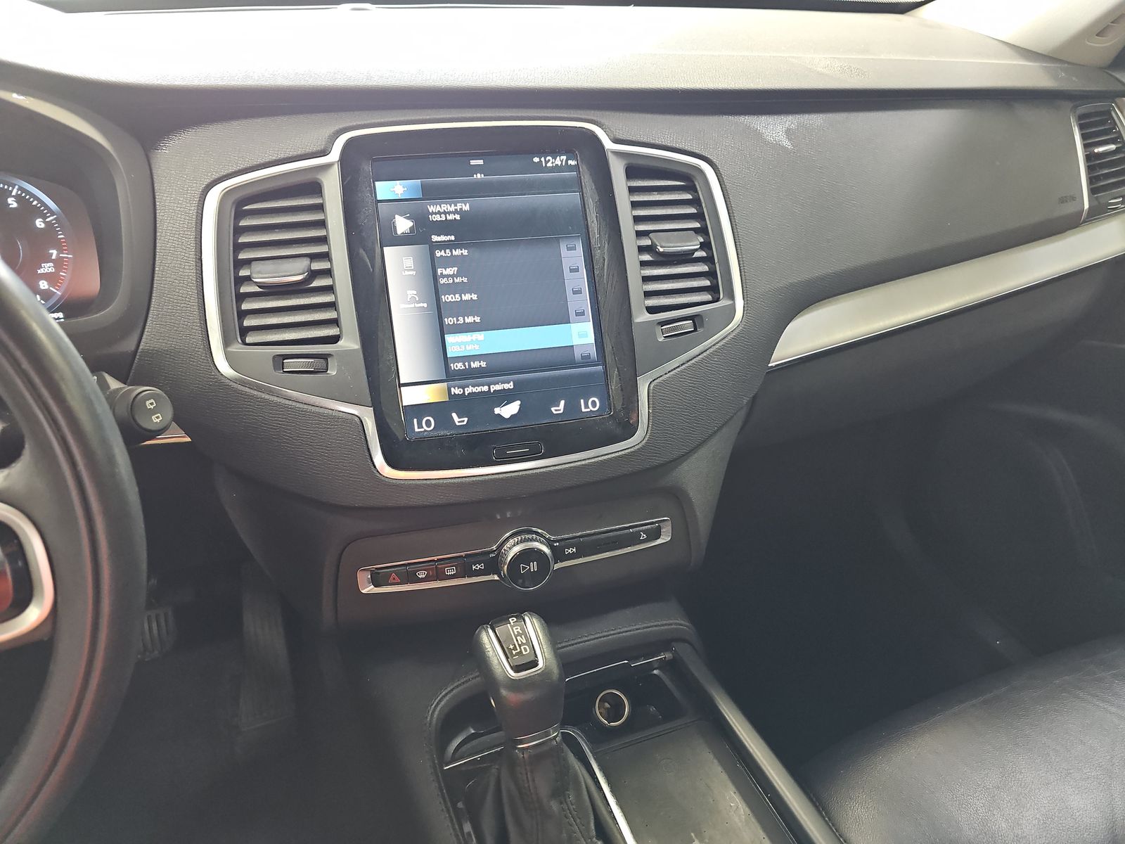 2022 Volvo XC90 T5 Momentum AWD