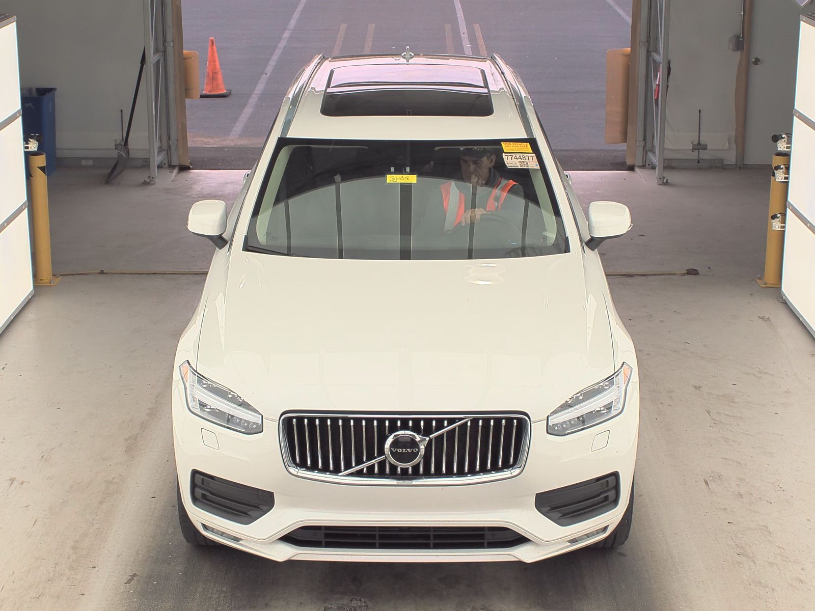 2022 Volvo XC90 T5 Momentum AWD
