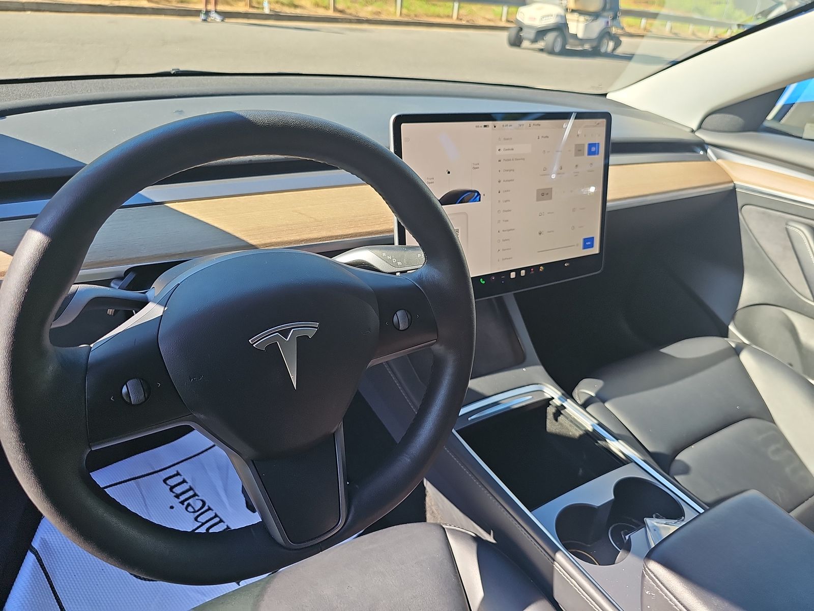 2022 Tesla Model 3 Standard Range RWD