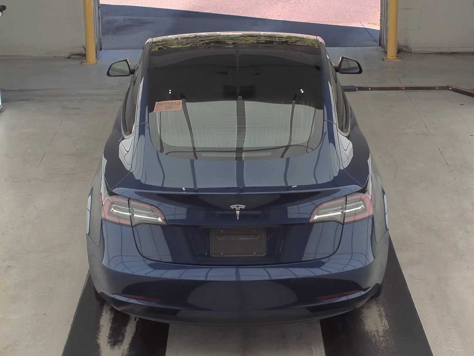 2022 Tesla Model 3 Standard Range RWD