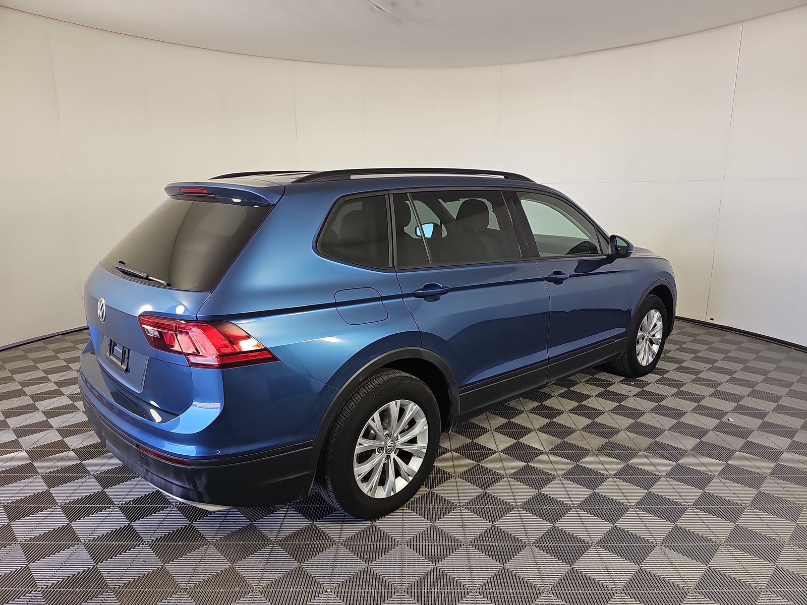 2019 Volkswagen Tiguan 2.0T S FWD
