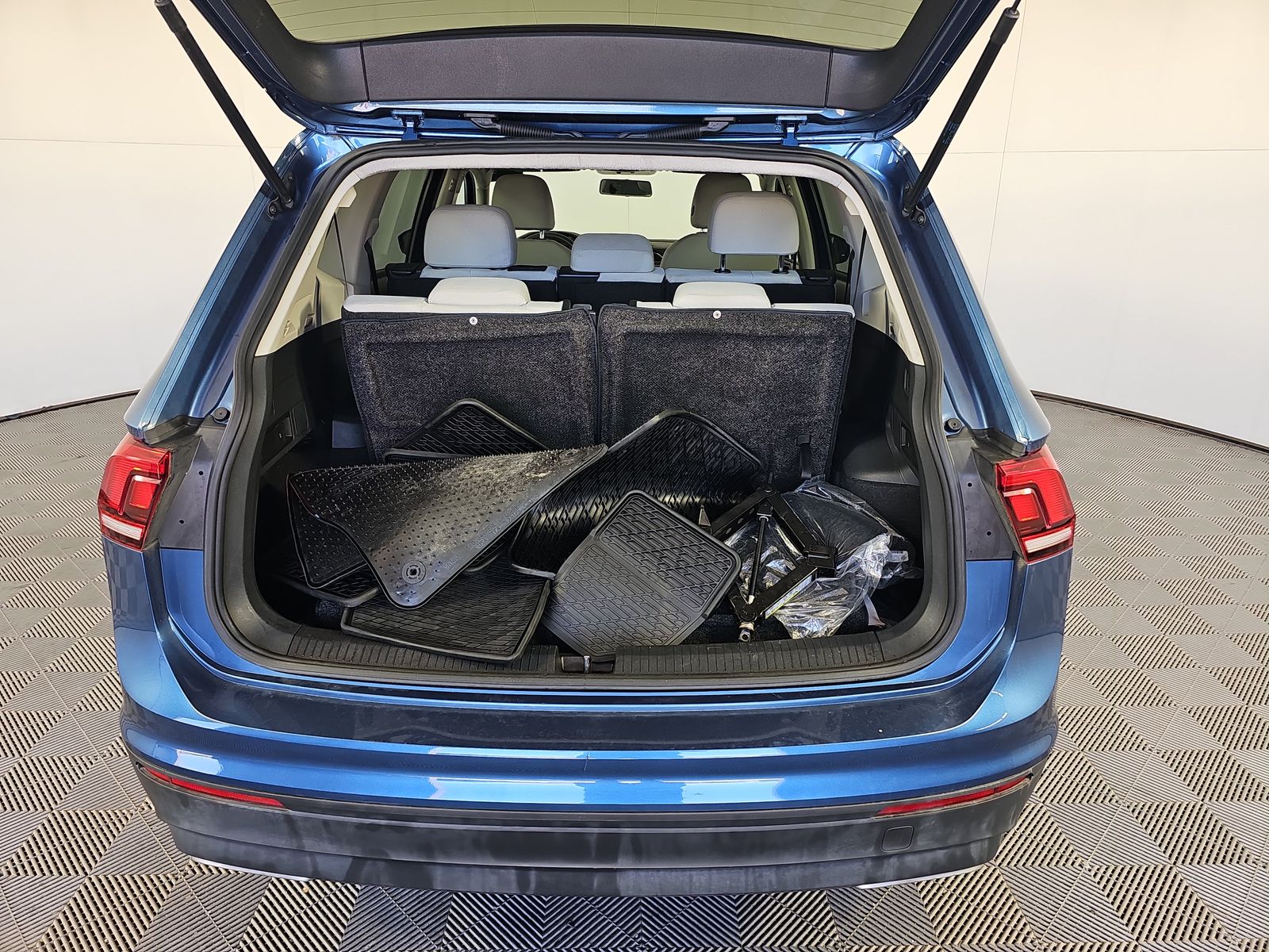 2019 Volkswagen Tiguan 2.0T S FWD