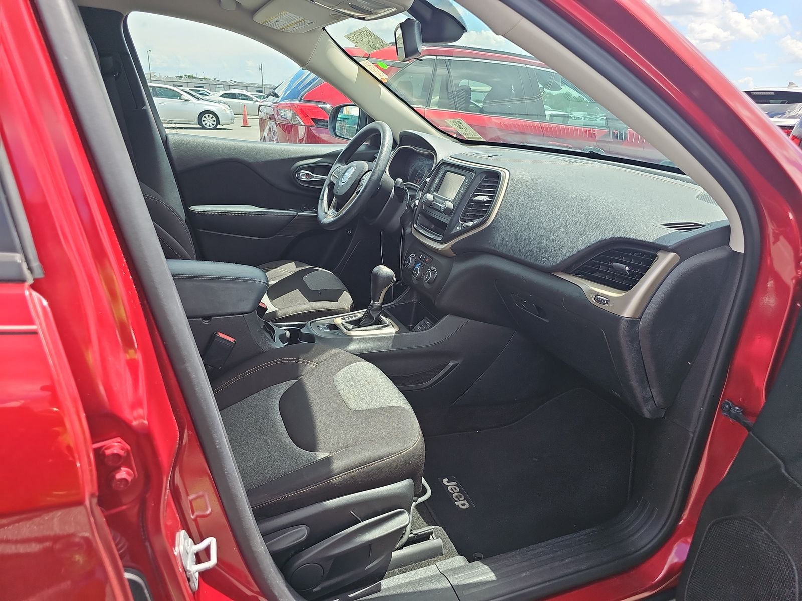 2016 Jeep Cherokee Sport FWD