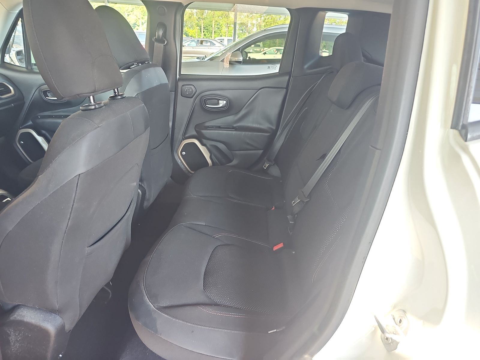 2016 Jeep Renegade Latitude 75th Anniversary Edition FWD