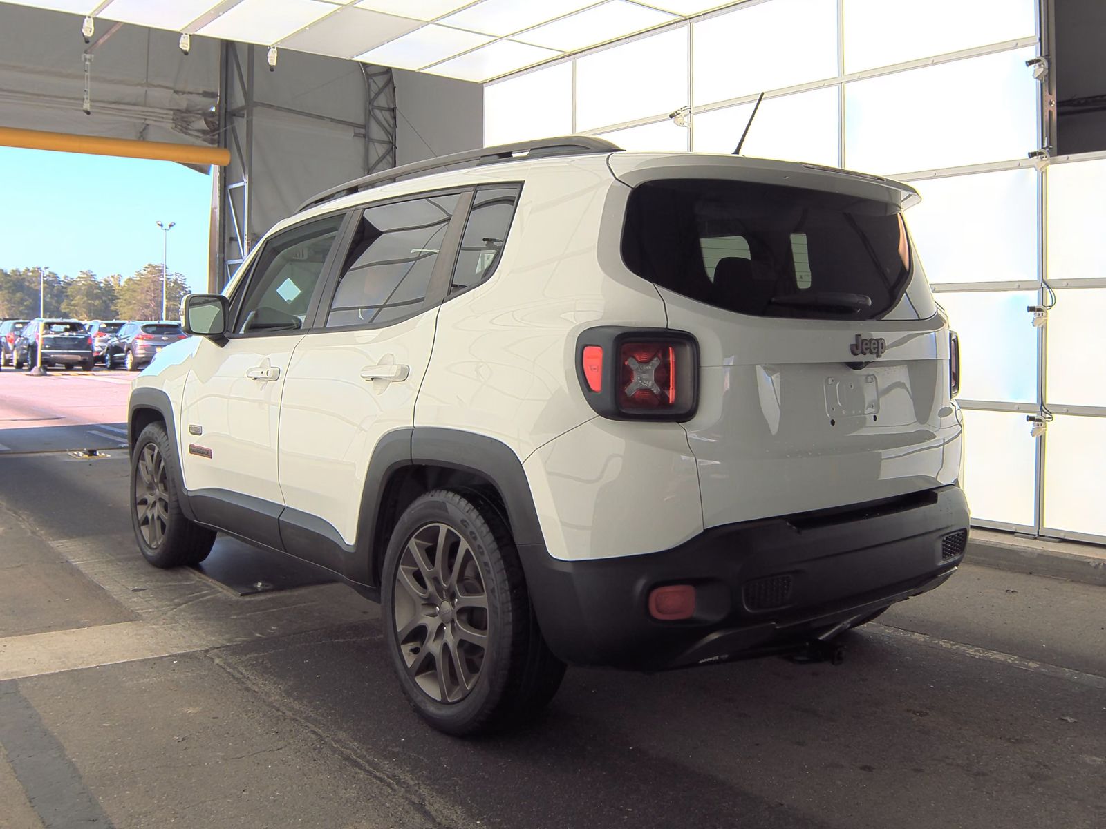2016 Jeep Renegade Latitude 75th Anniversary Edition FWD