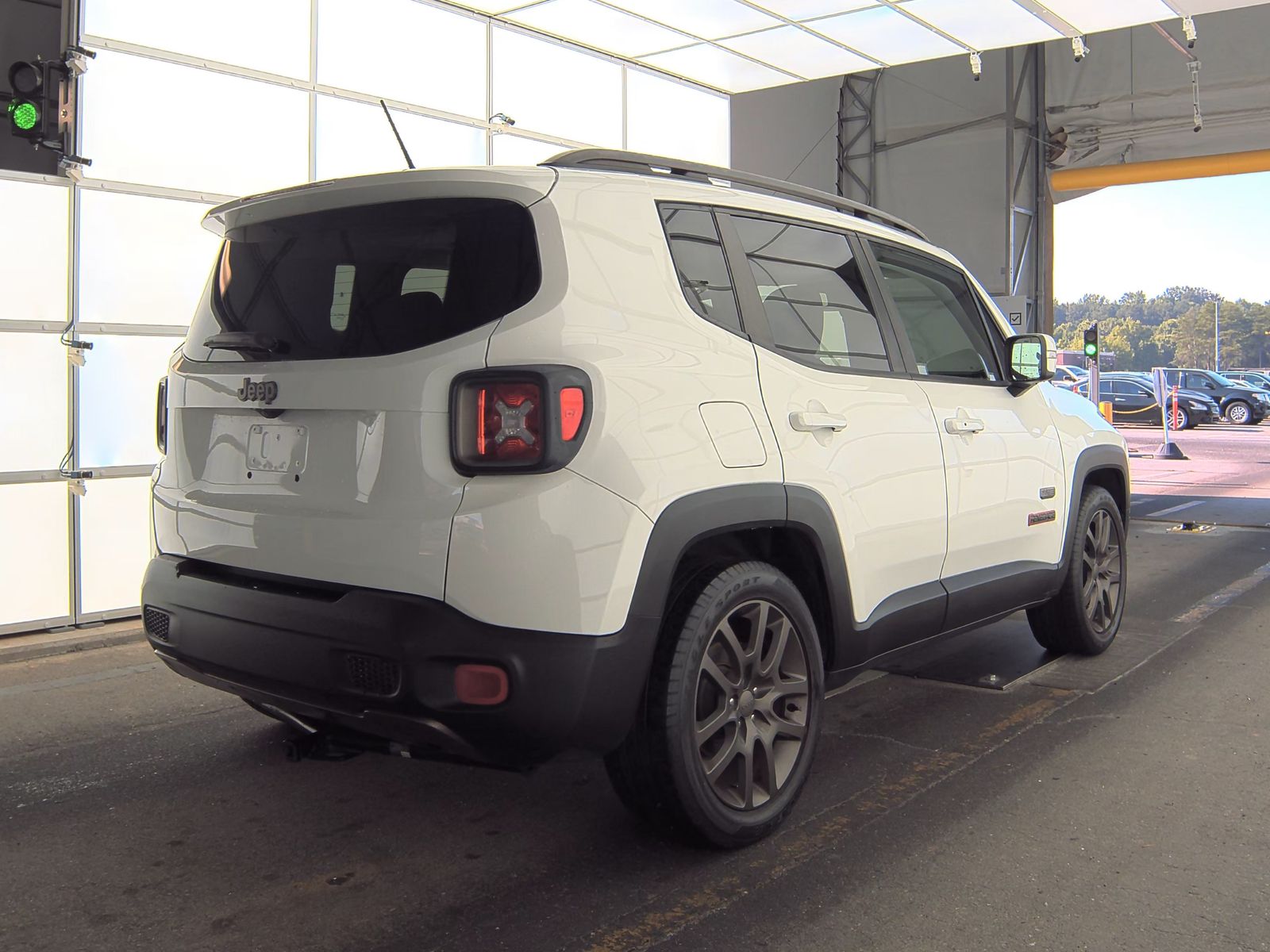 2016 Jeep Renegade Latitude 75th Anniversary Edition FWD