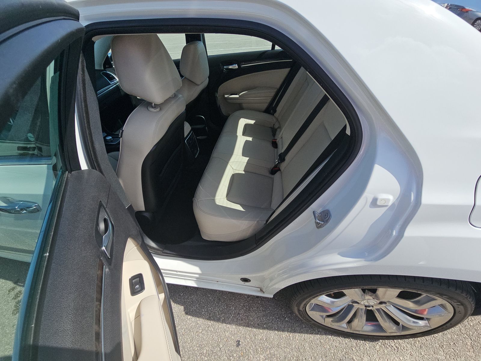 2019 Chrysler 300 Limited RWD