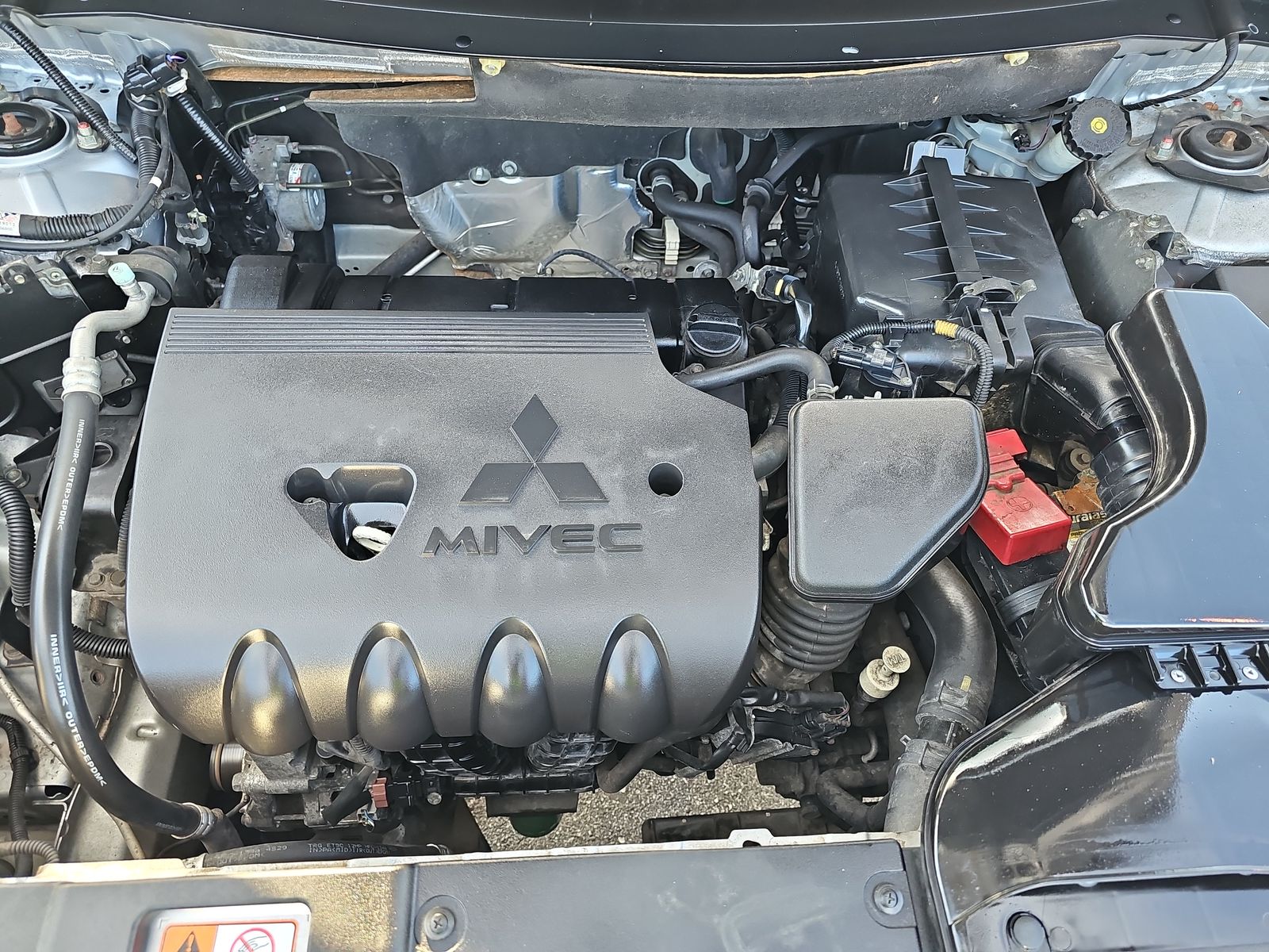 2016 Mitsubishi Outlander ES FWD