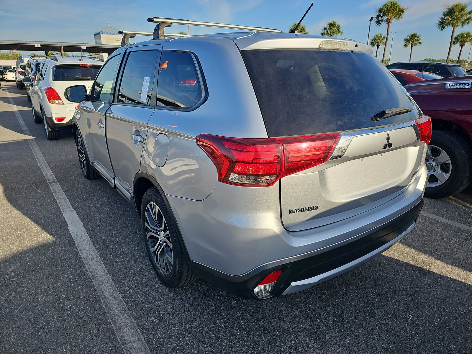 2016 Mitsubishi Outlander ES FWD