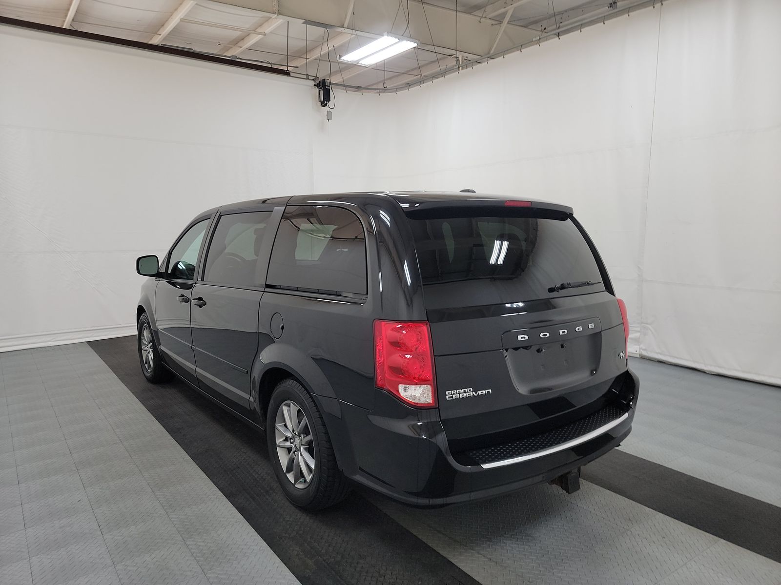 2014 Dodge Grand Caravan R/T FWD