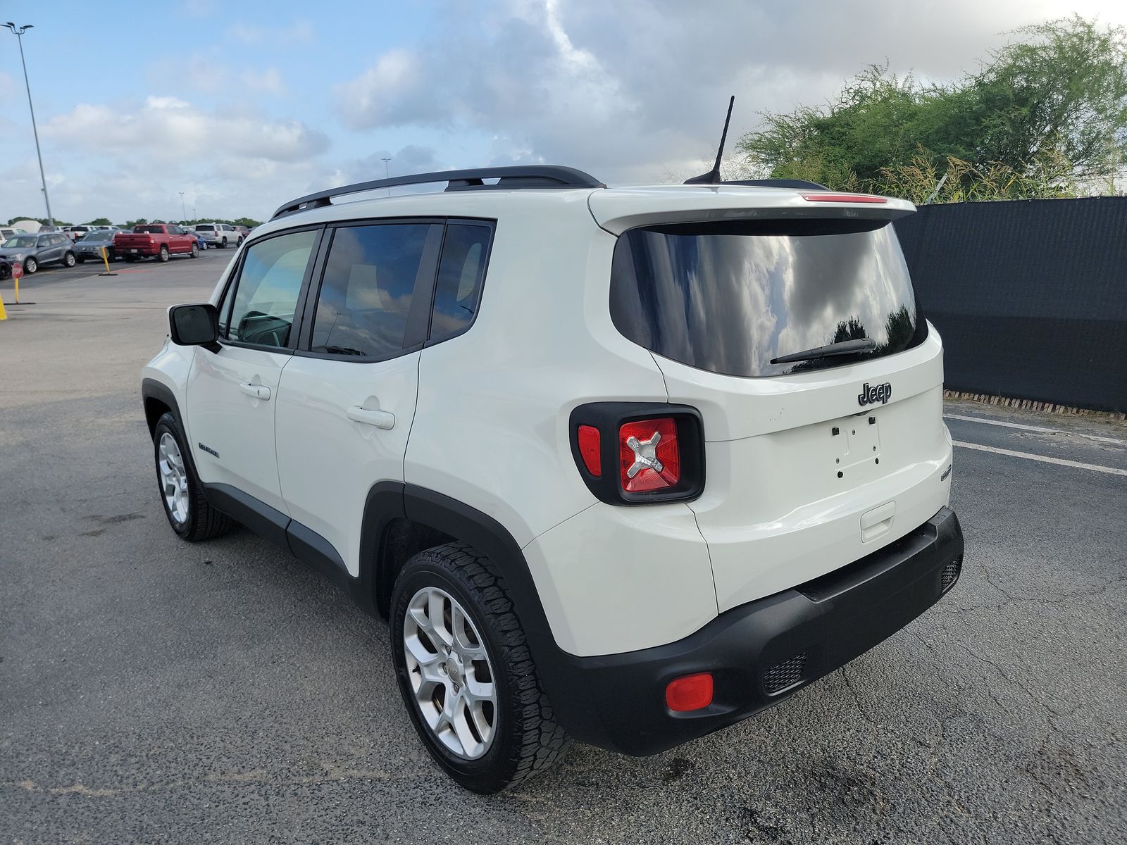2018 Jeep Renegade Latitude FWD