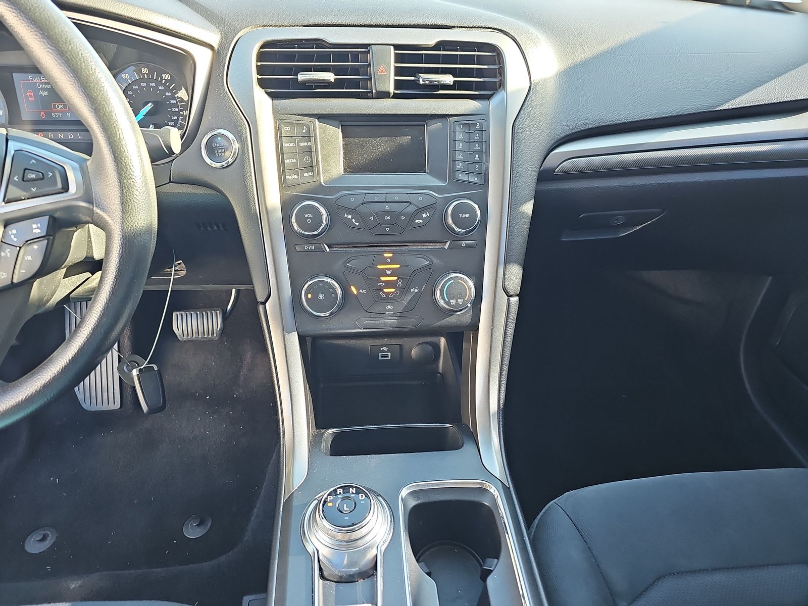 2017 Ford Fusion SE FWD