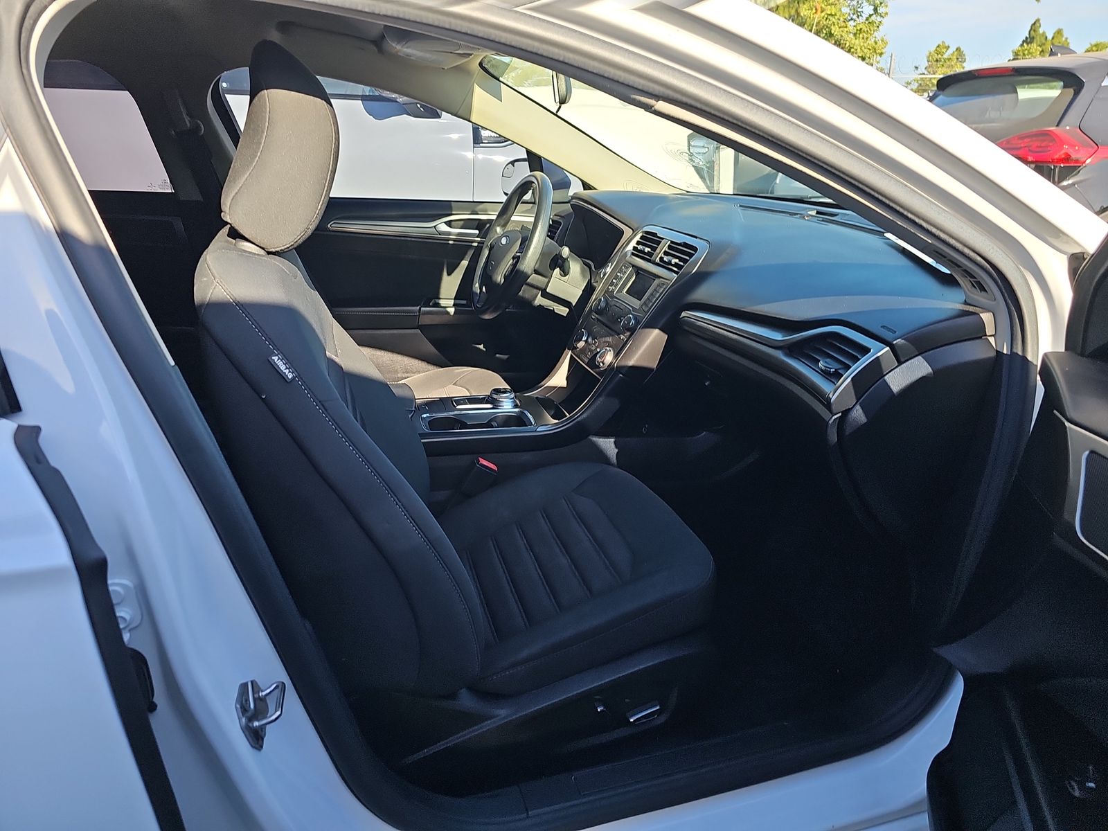 2017 Ford Fusion SE FWD