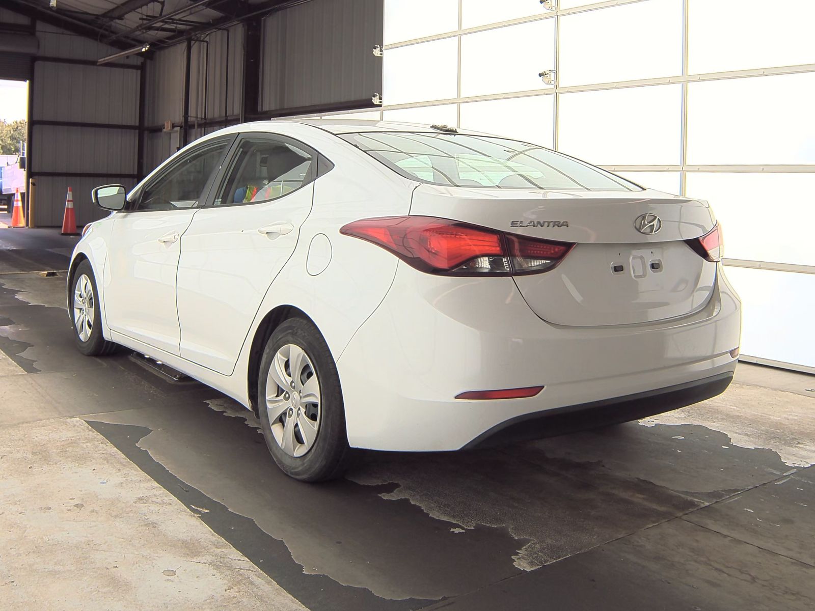 2016 Hyundai Elantra SE FWD
