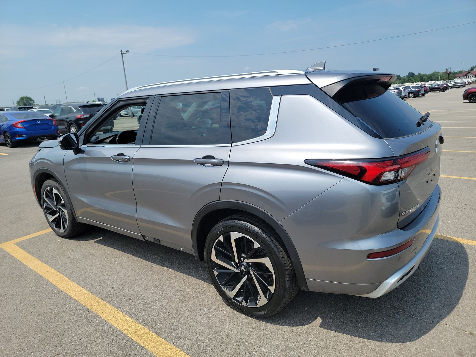 2022 Mitsubishi Outlander SEL Special Edition FWD