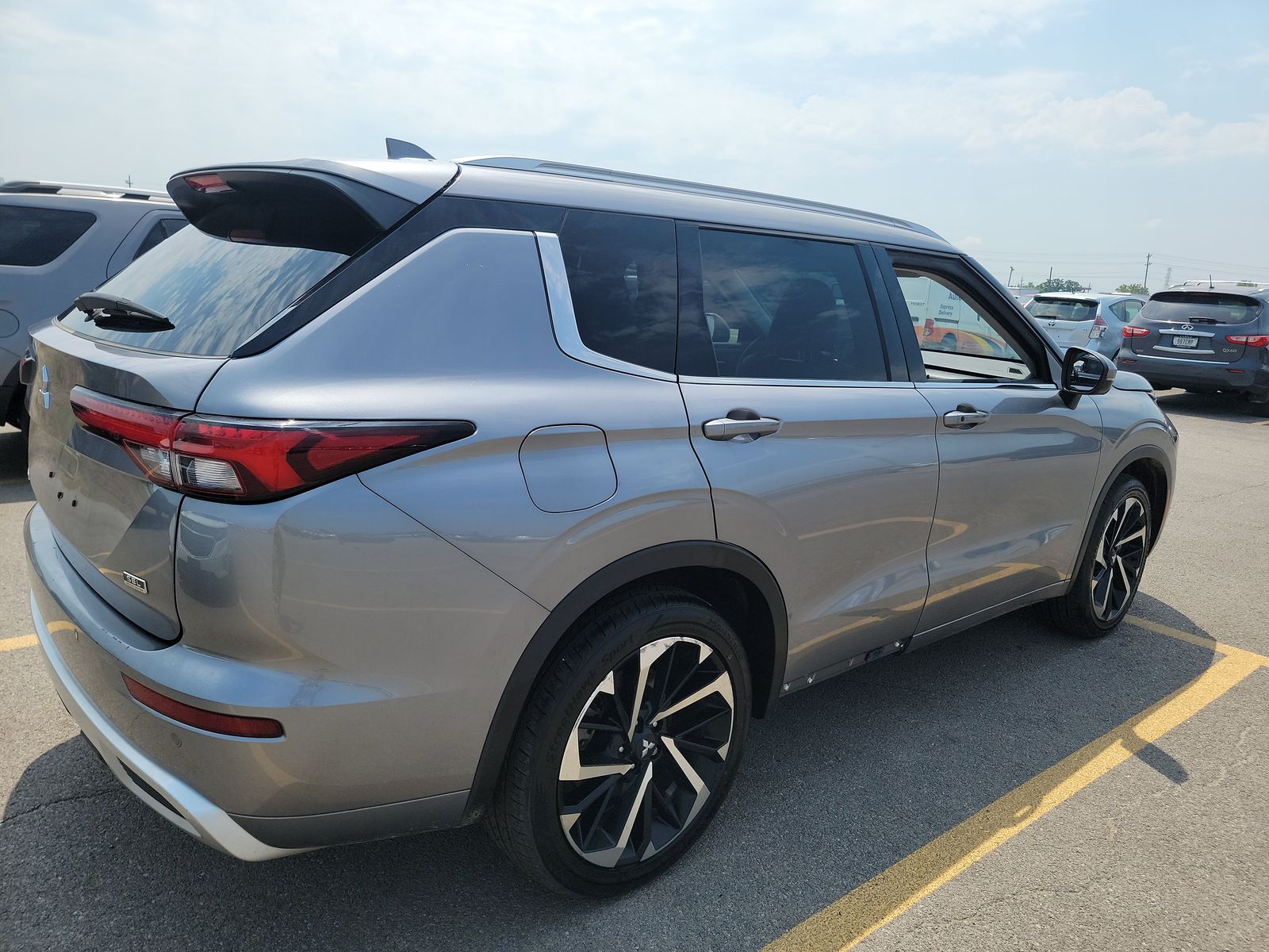 2022 Mitsubishi Outlander SEL Special Edition FWD