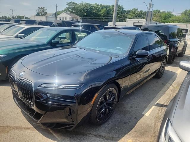 2023 BMW i7 xDrive60 M SPORT LINE