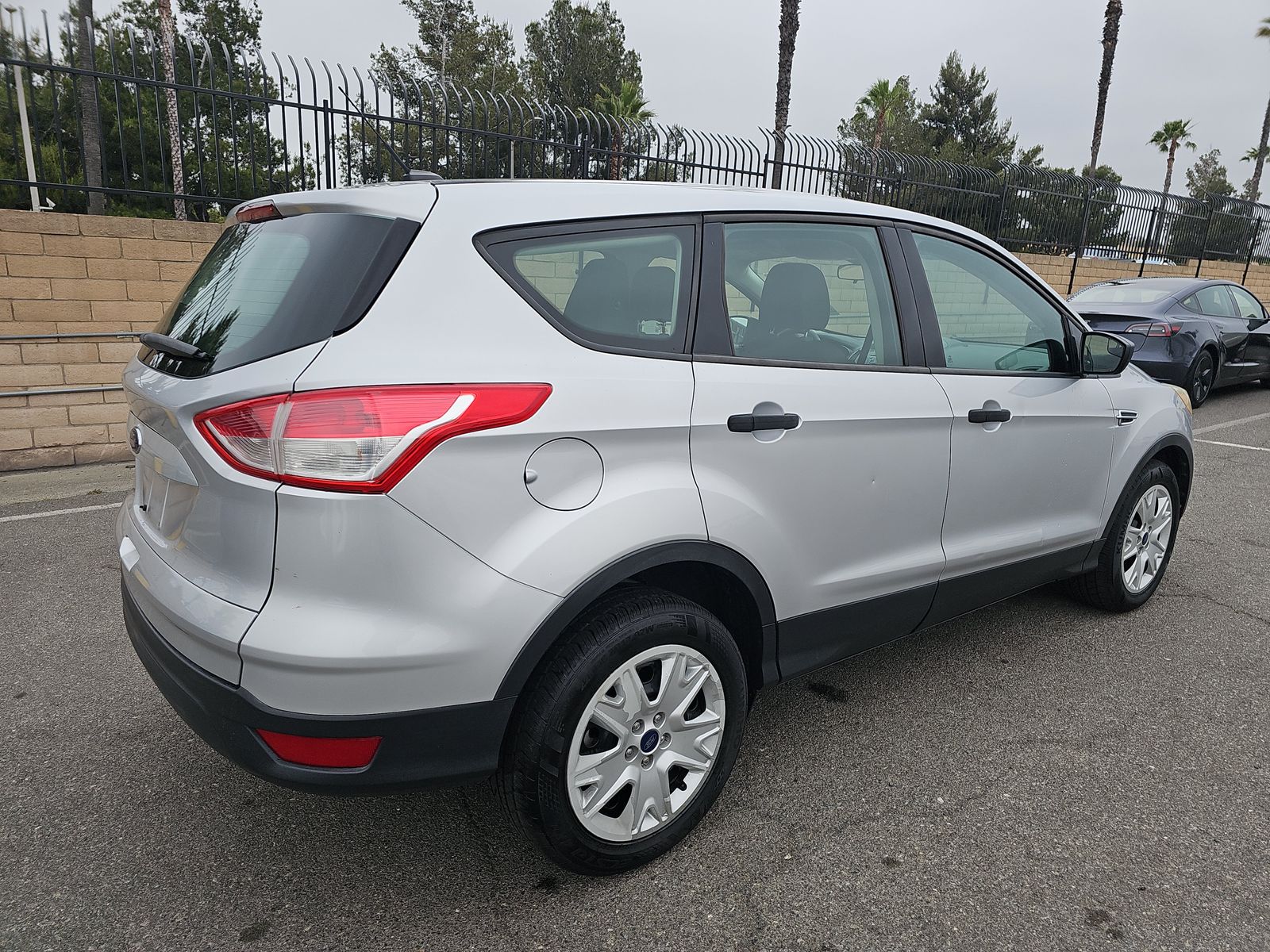 2016 Ford Escape S FWD