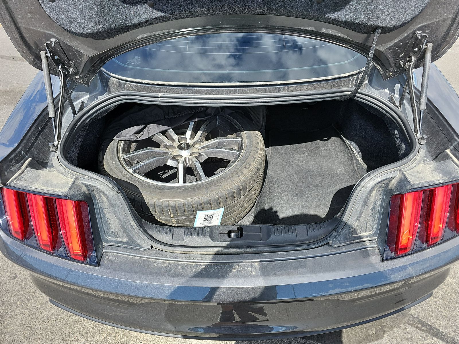 2017 Ford Mustang EcoBoost Premium RWD