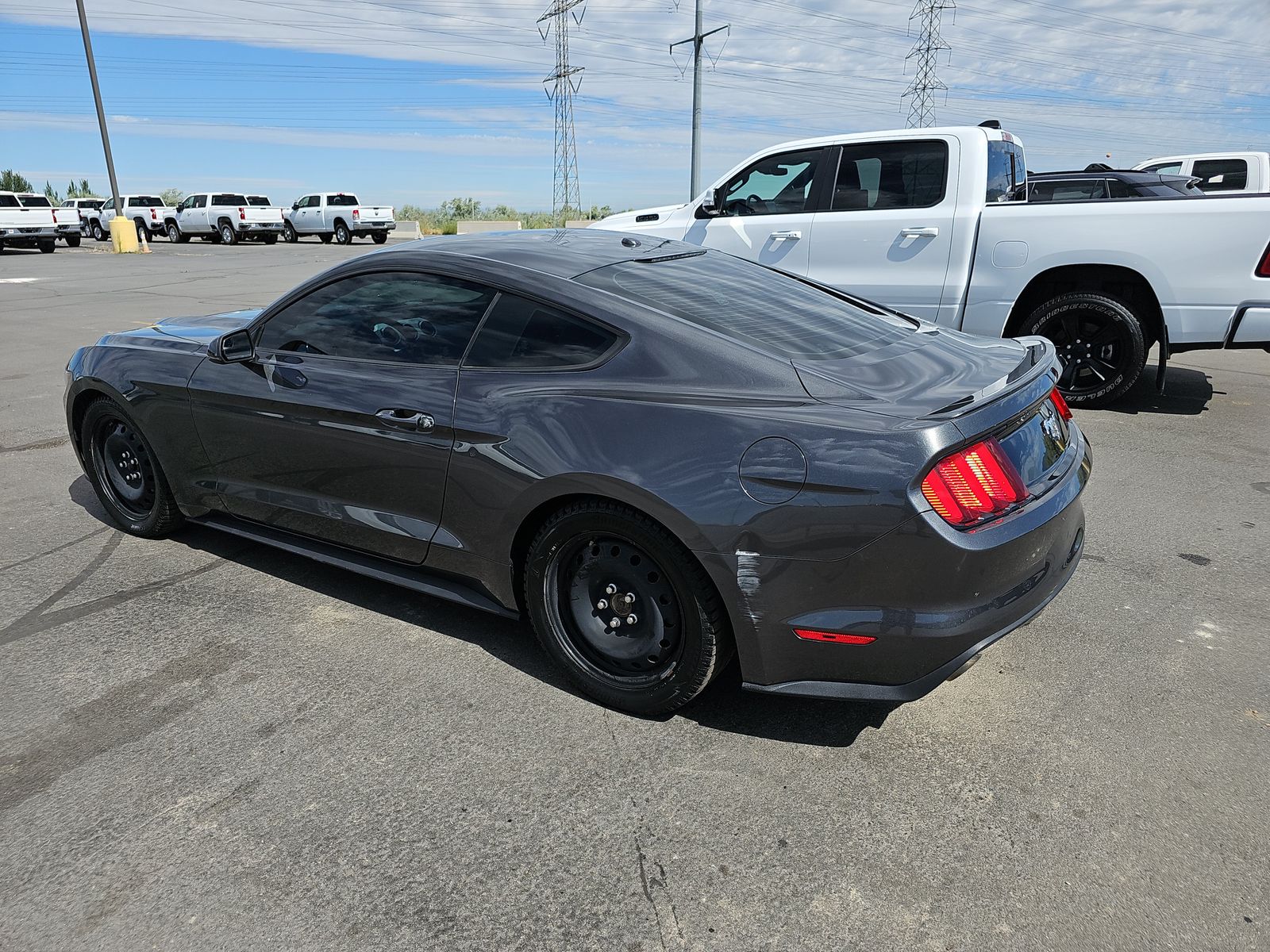 2017 Ford Mustang EcoBoost Premium RWD