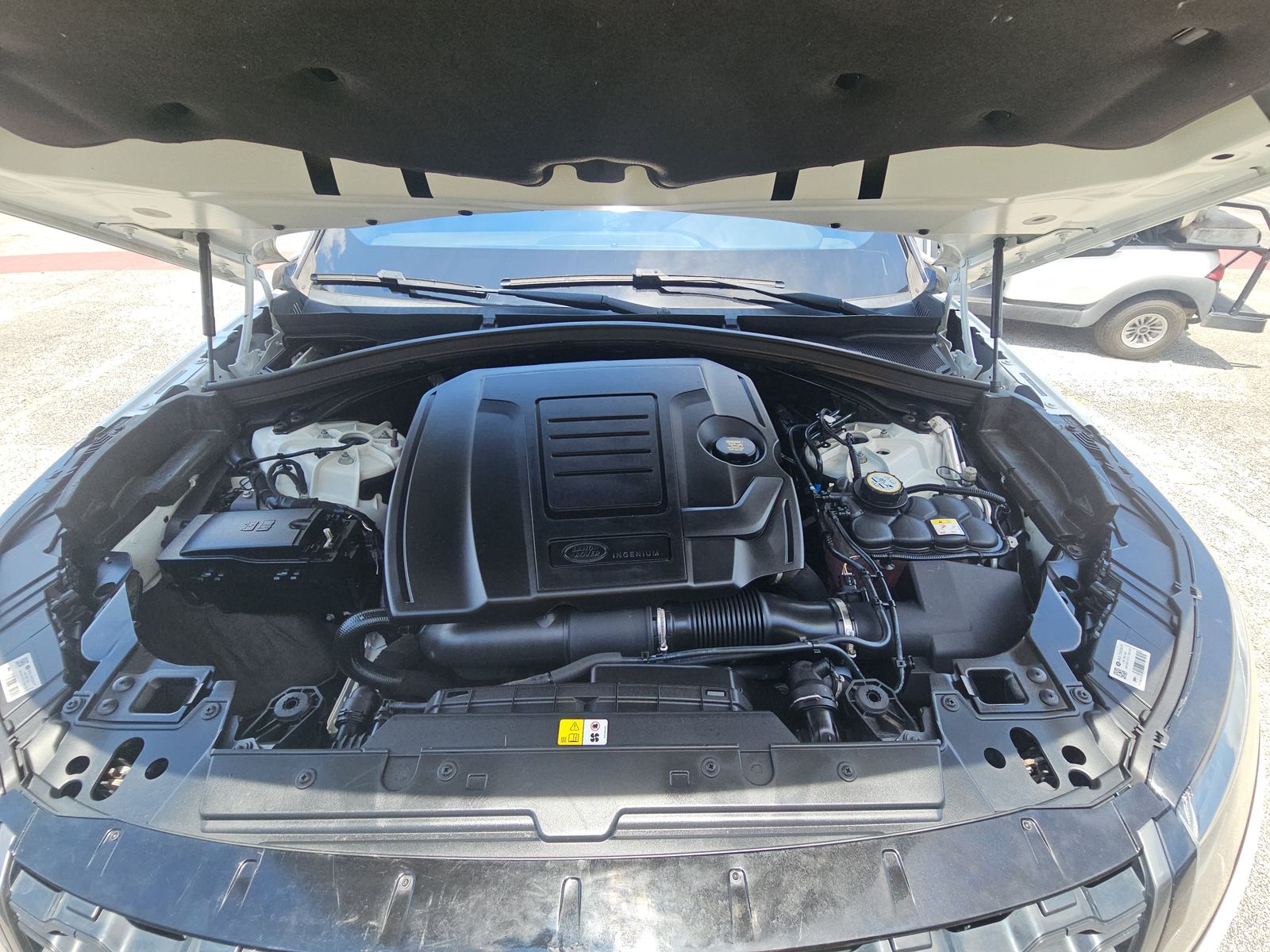 2018 Land Rover Range Rover Velar R-Dynamic SE AWD