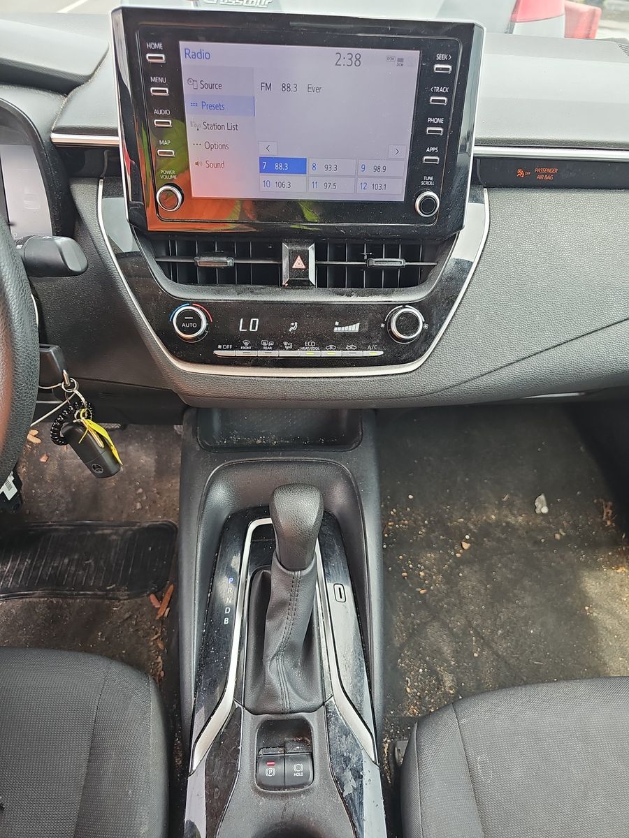 2020 Toyota Corolla LE FWD