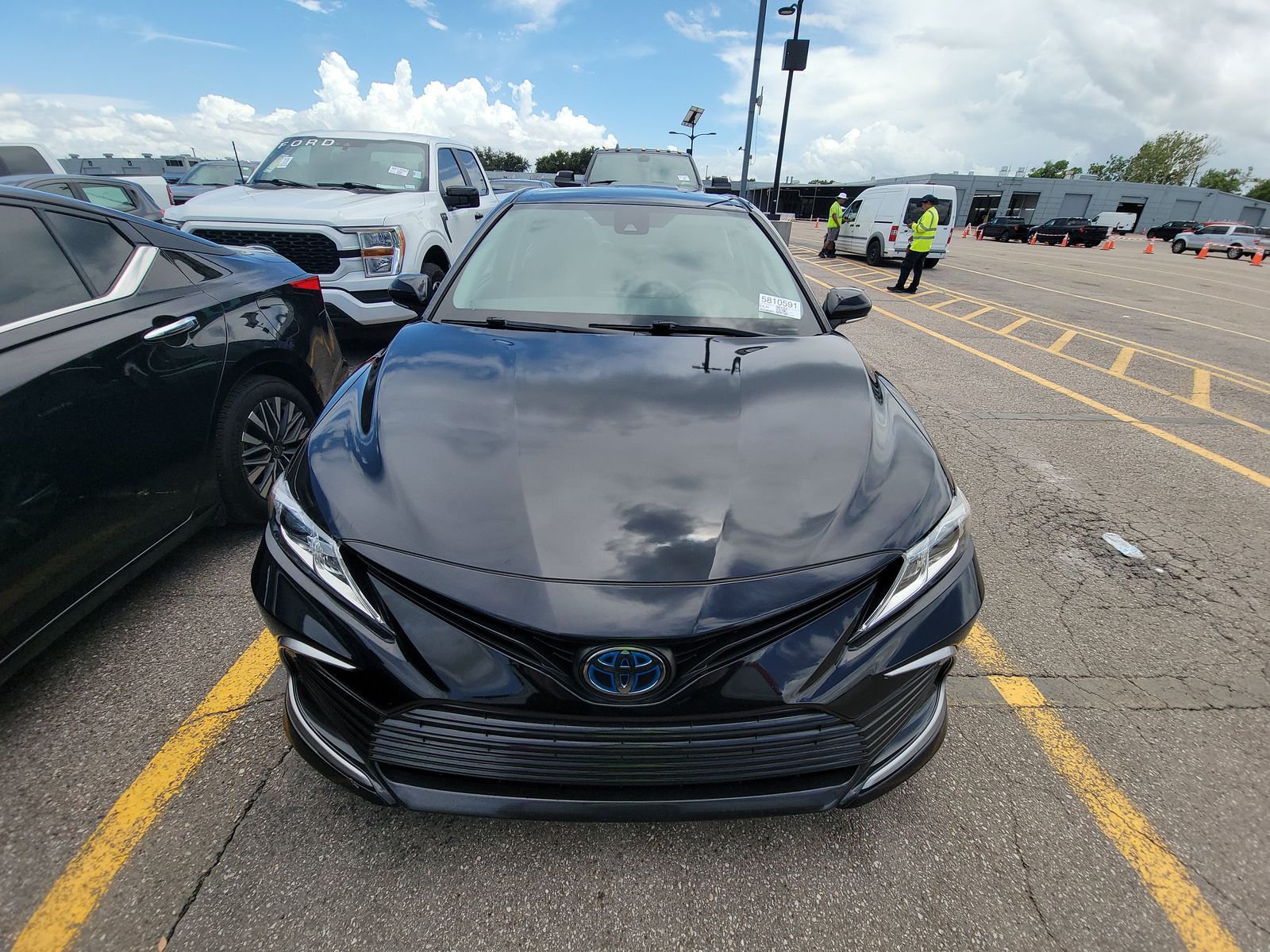 2021 Toyota Camry Hybrid LE FWD