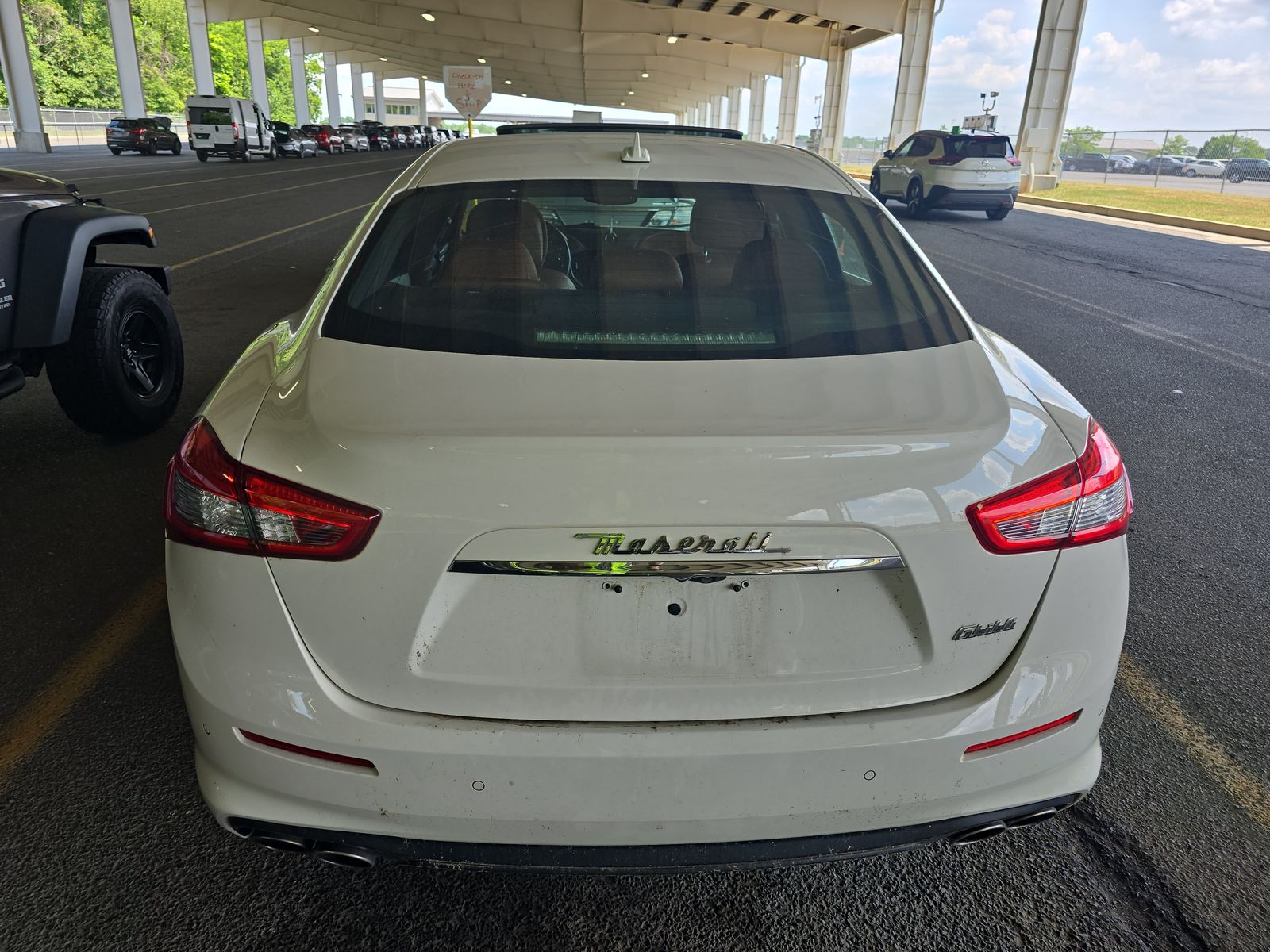 2018 Maserati Ghibli Base RWD