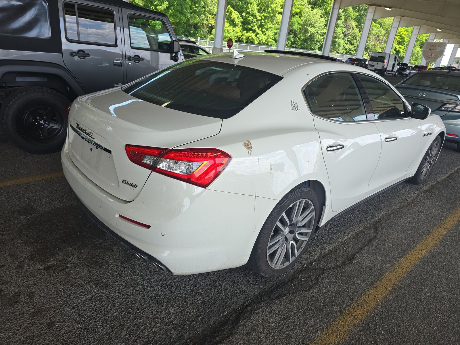 2018 Maserati Ghibli Base RWD