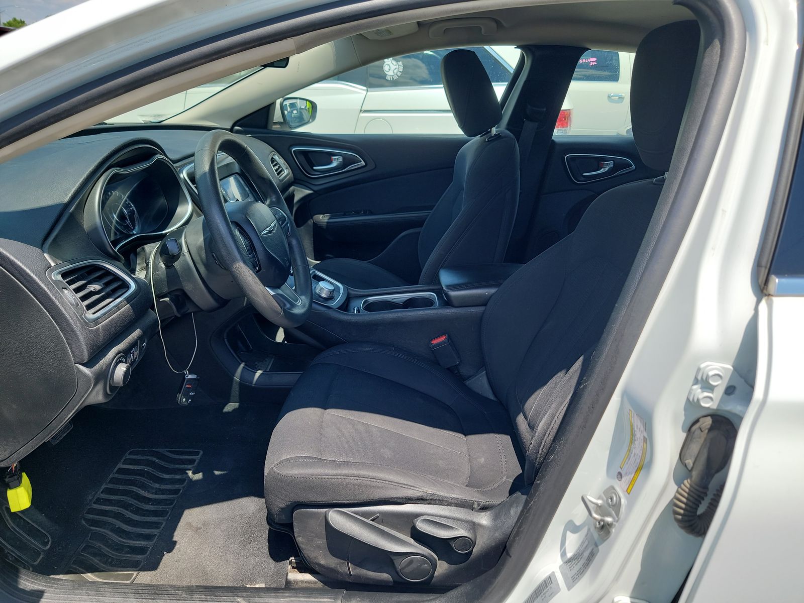 2017 Chrysler 200 LX FWD