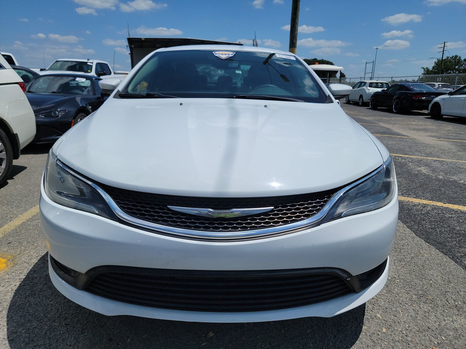 2017 Chrysler 200 LX FWD