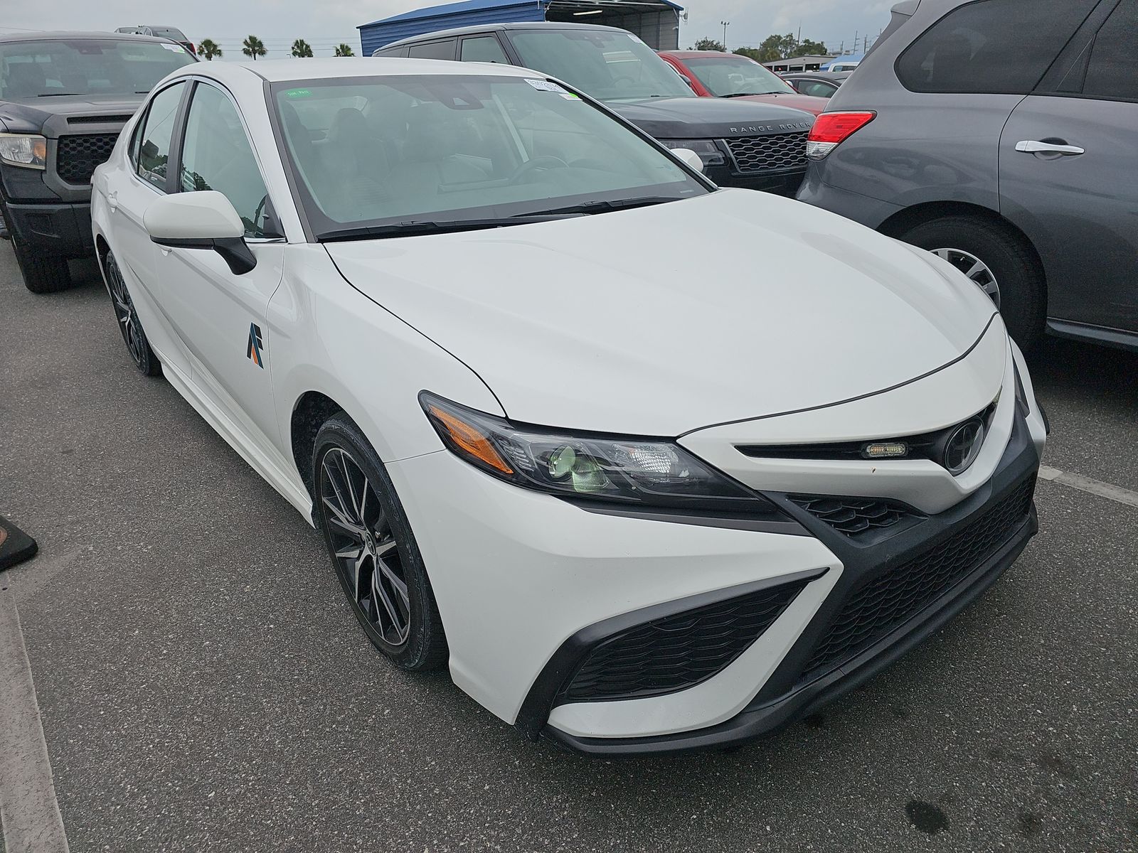 2021 Toyota Camry SE FWD