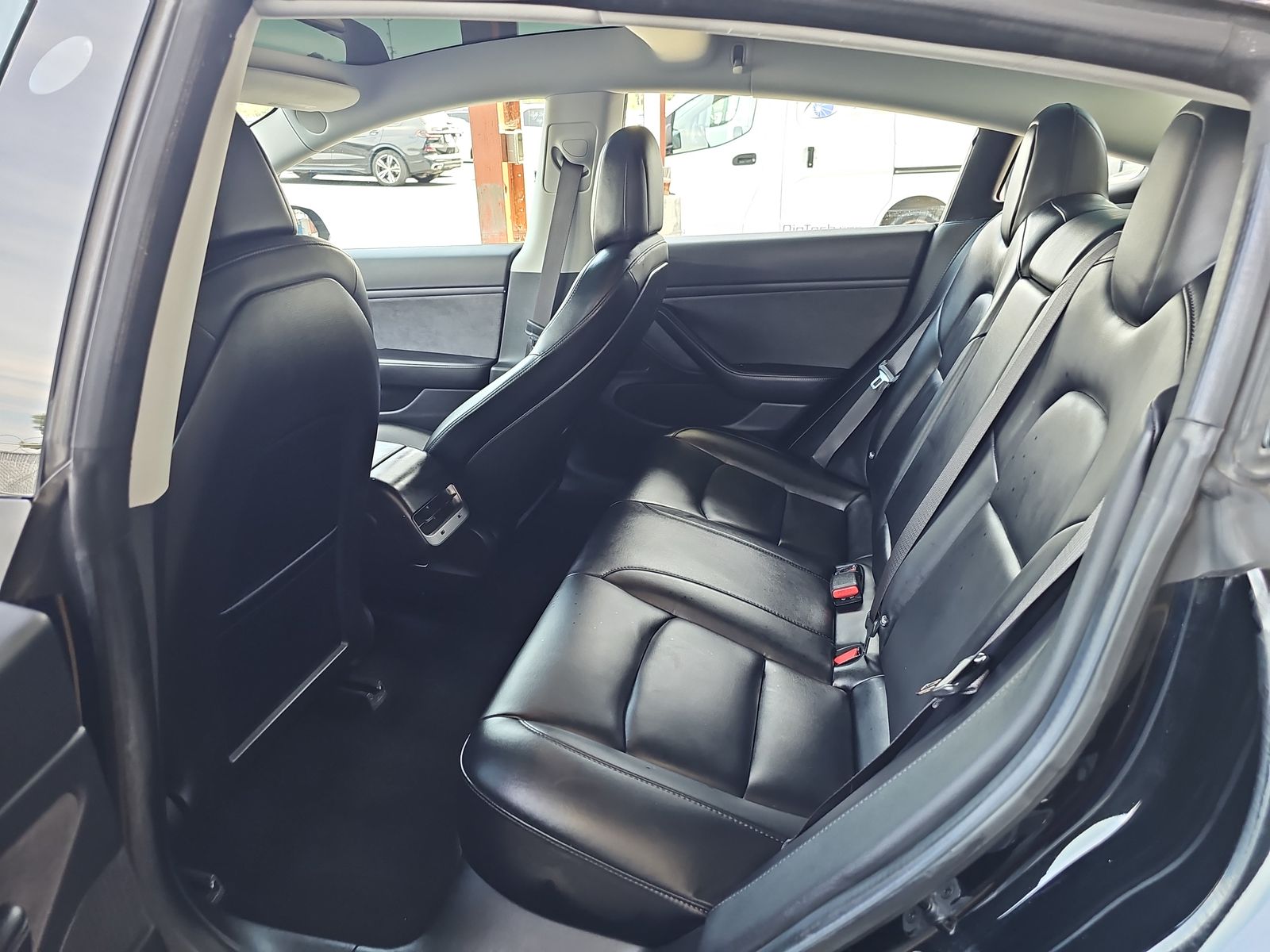 2018 Tesla Model 3 Long Range RWD