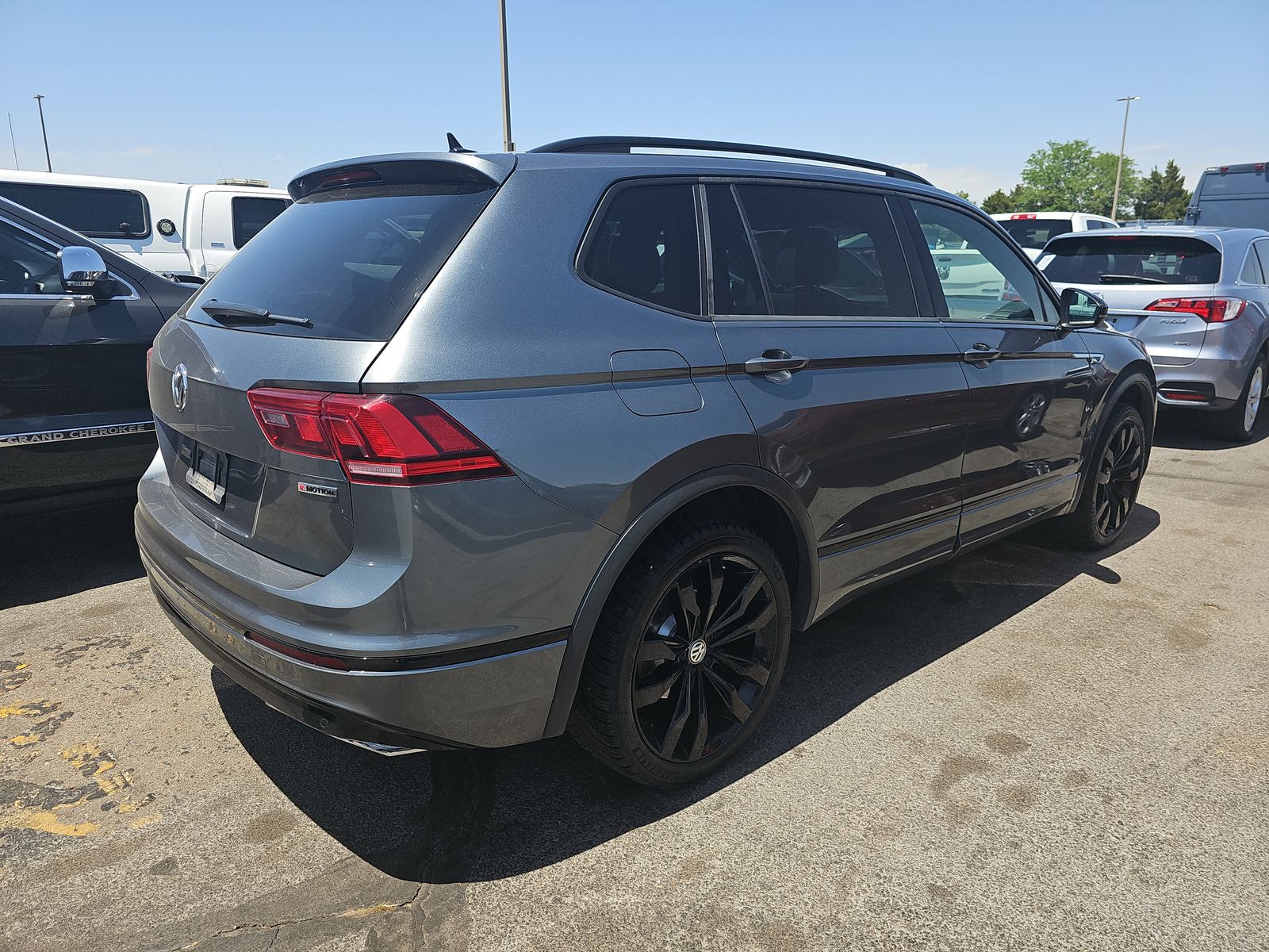 2020 Volkswagen Tiguan 2.0T SE R-Line Black AWD