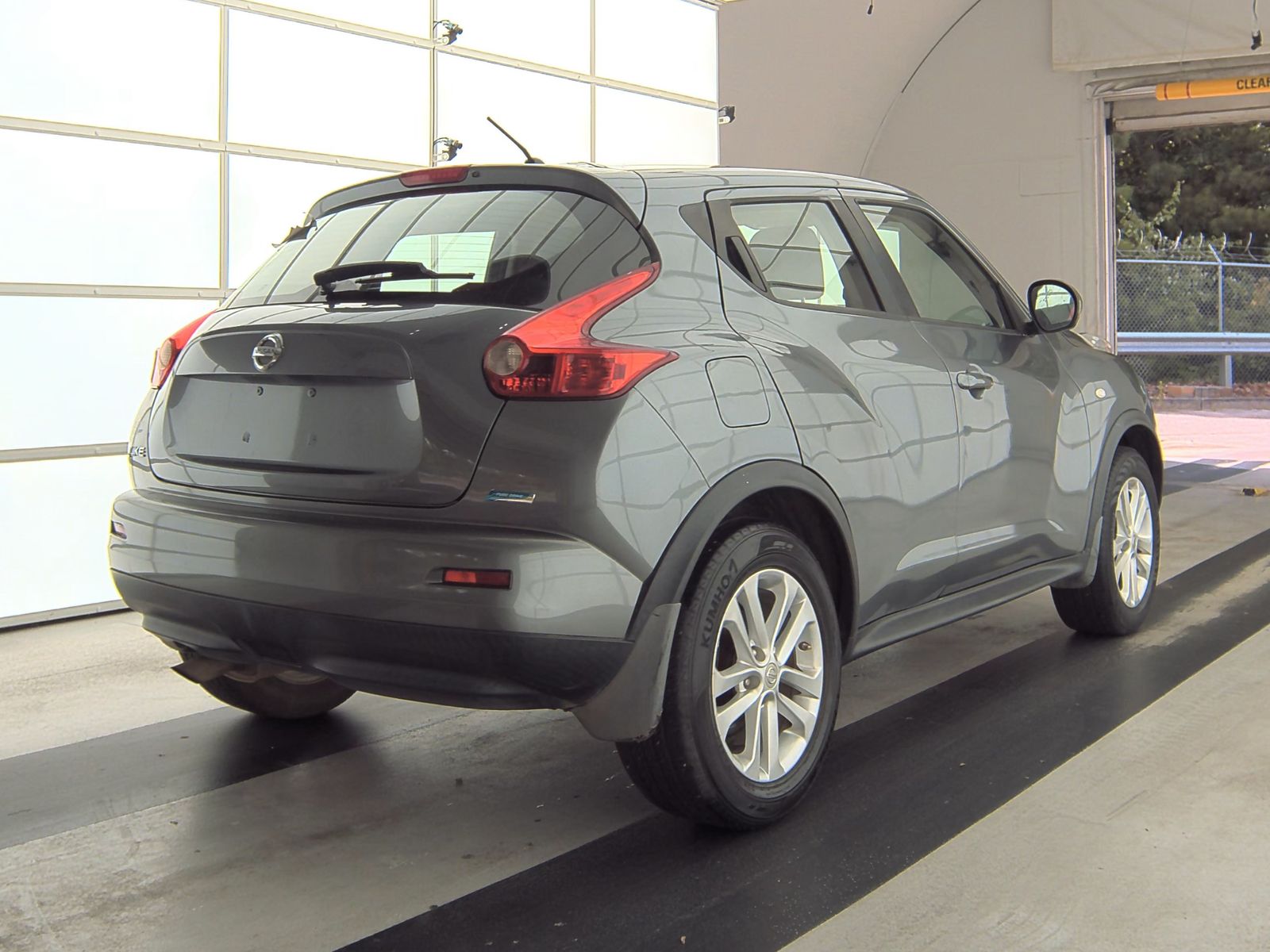 2013 Nissan JUKE S FWD