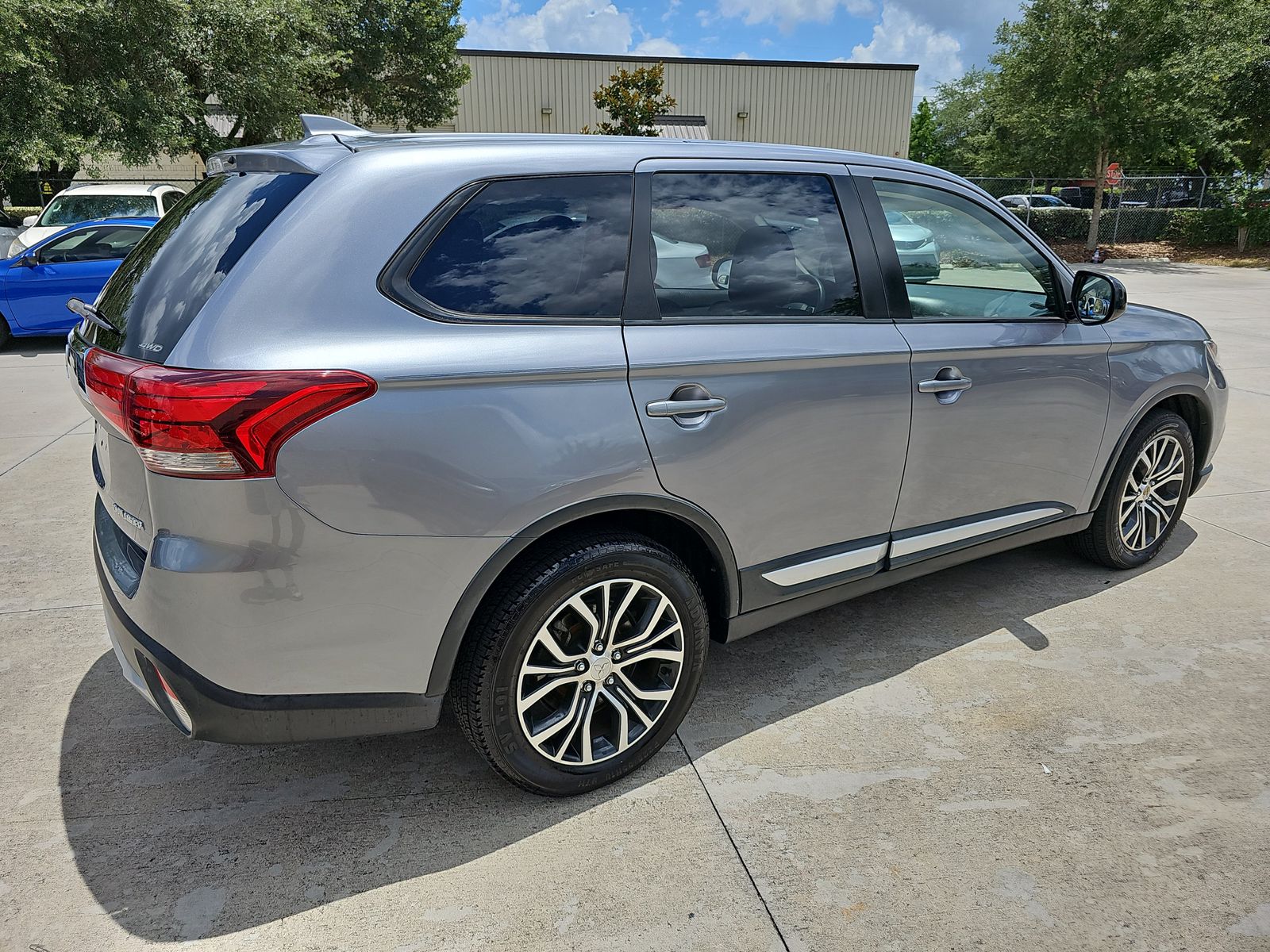 2018 Mitsubishi Outlander ES AWD