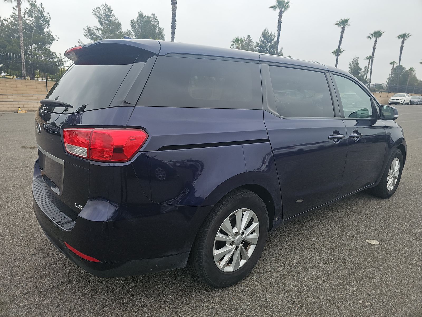 2018 Kia Sedona LX FWD
