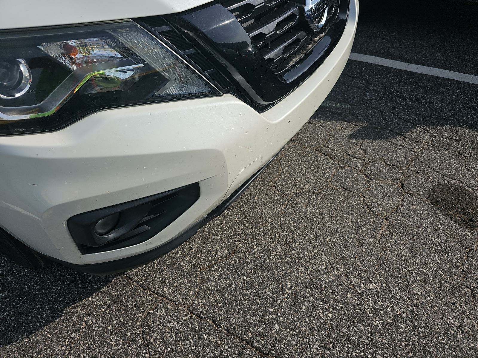 2018 Nissan Pathfinder SL FWD