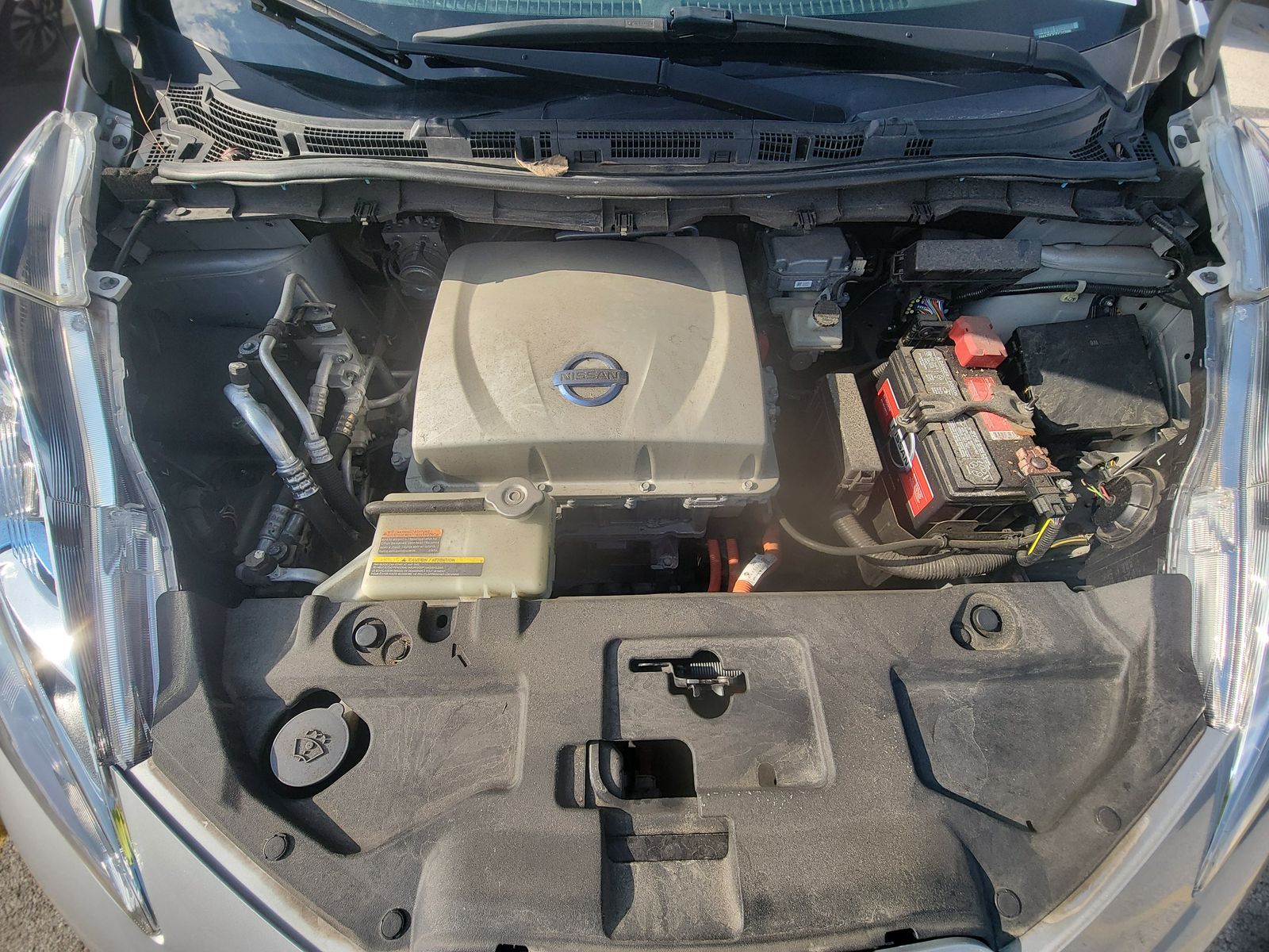 2015 Nissan LEAF SL FWD