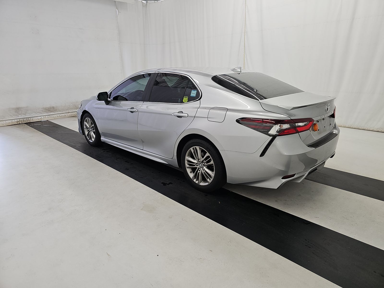 2021 Toyota Camry SE FWD