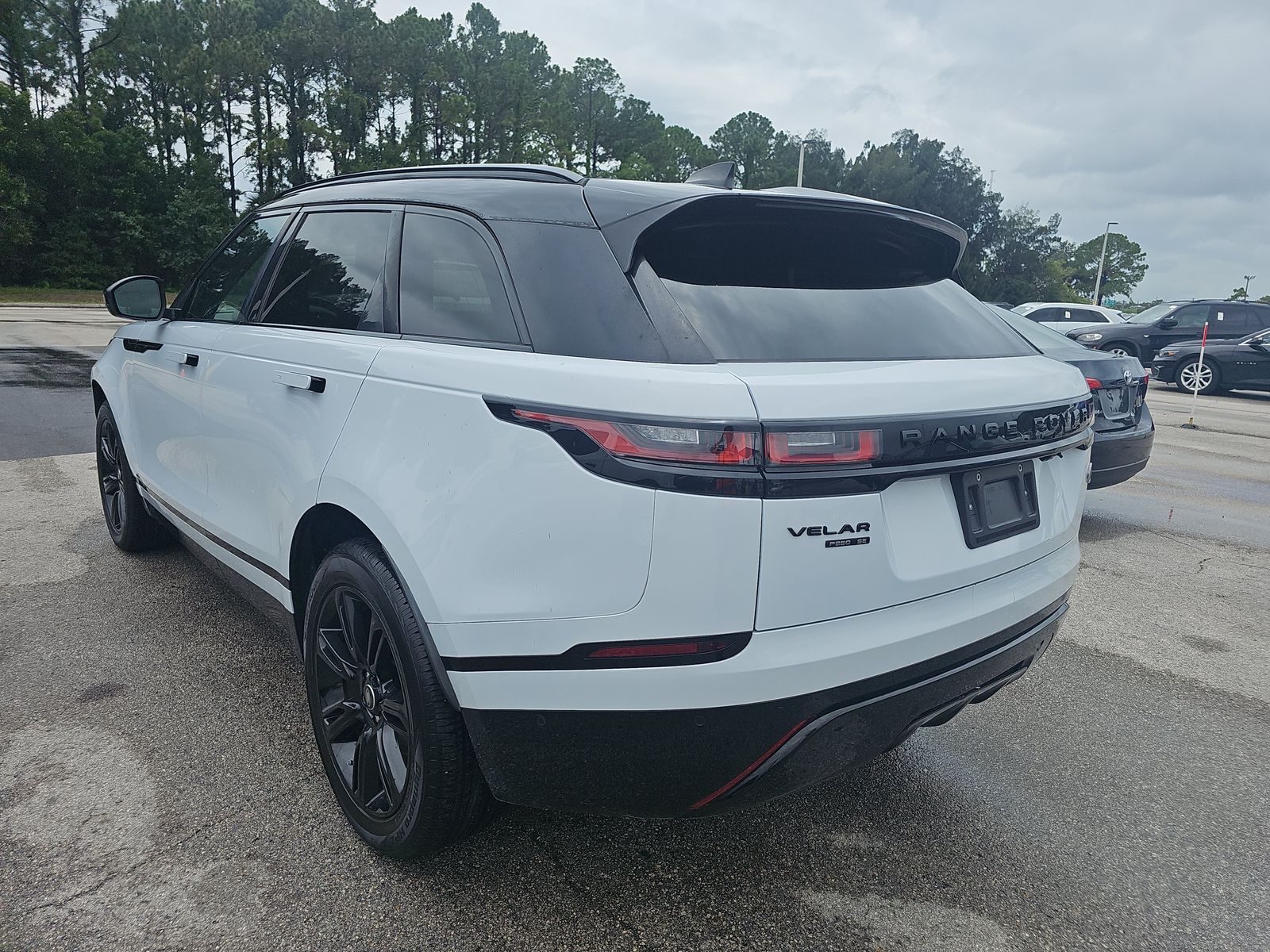 2019 Land Rover Range Rover Velar R-Dynamic SE AWD