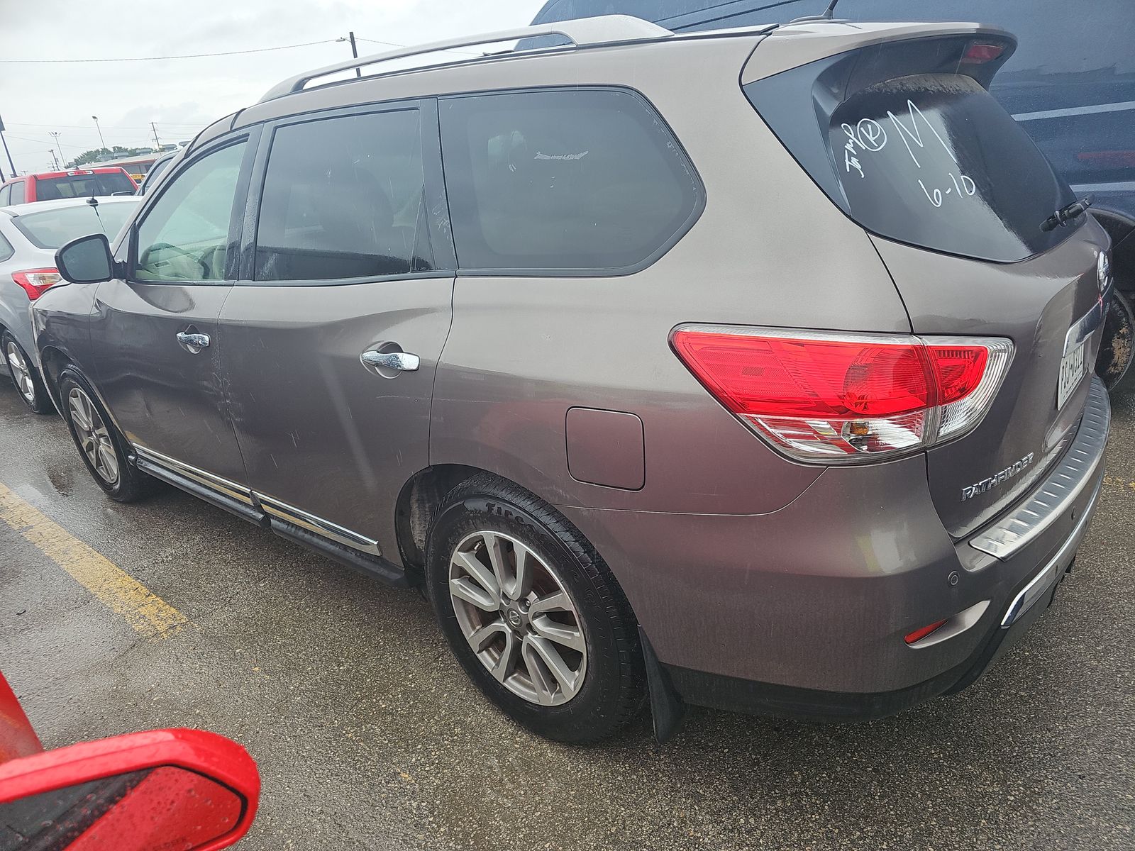 2014 Nissan Pathfinder SL FWD