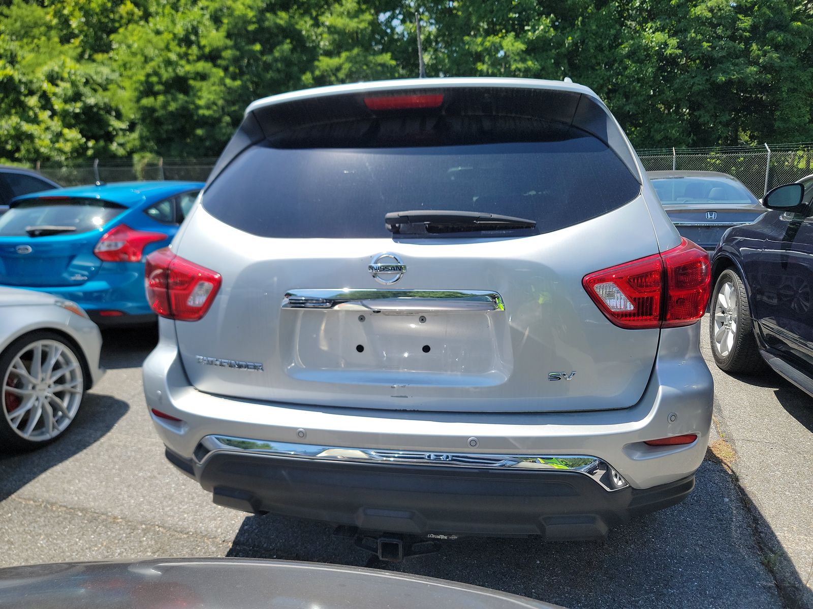 2017 Nissan Pathfinder SV FWD