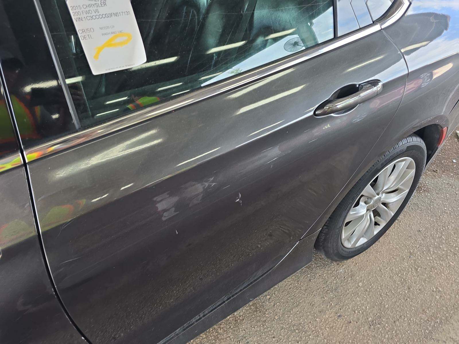 2015 Chrysler 200 C FWD