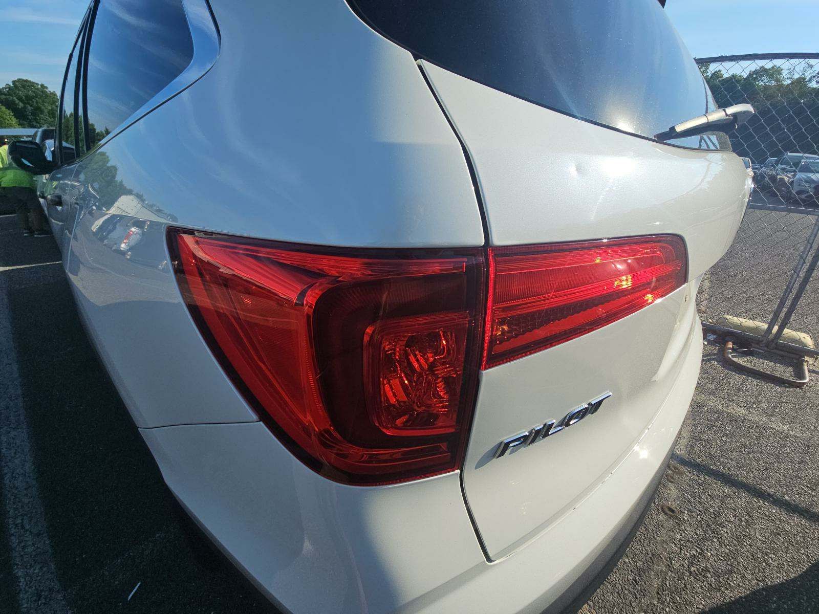 2018 Honda Pilot LX AWD