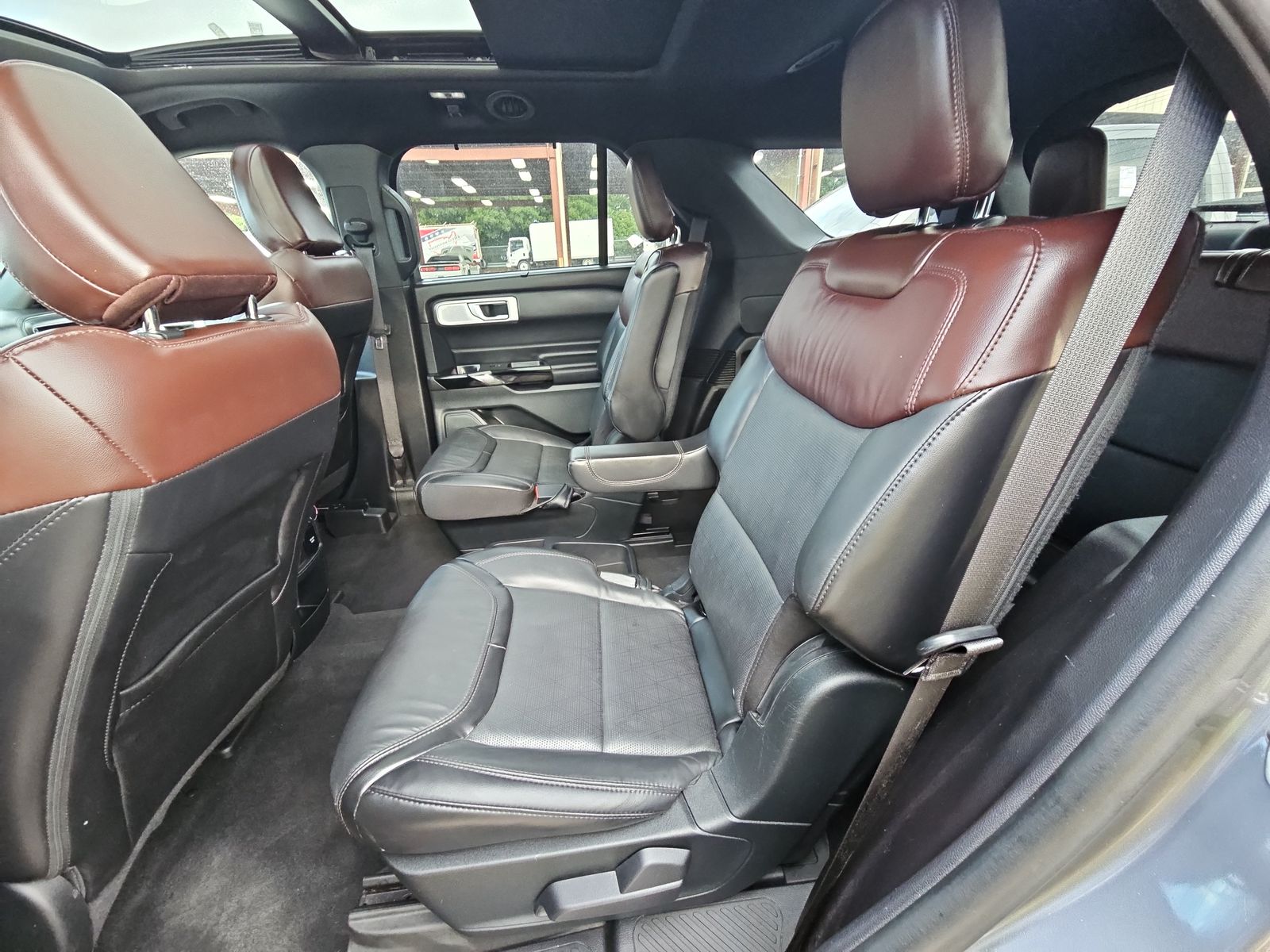 2021 Ford Explorer Platinum AWD