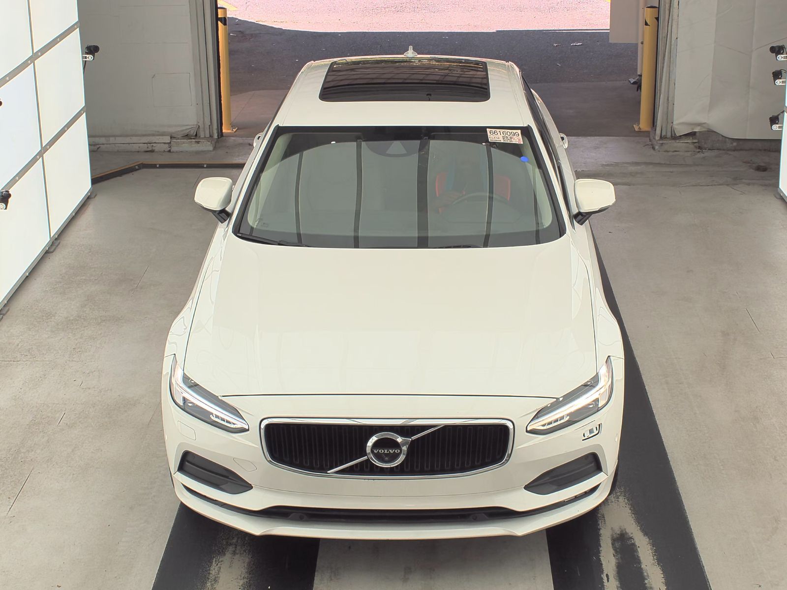 2018 Volvo S90 T5 Momentum FWD